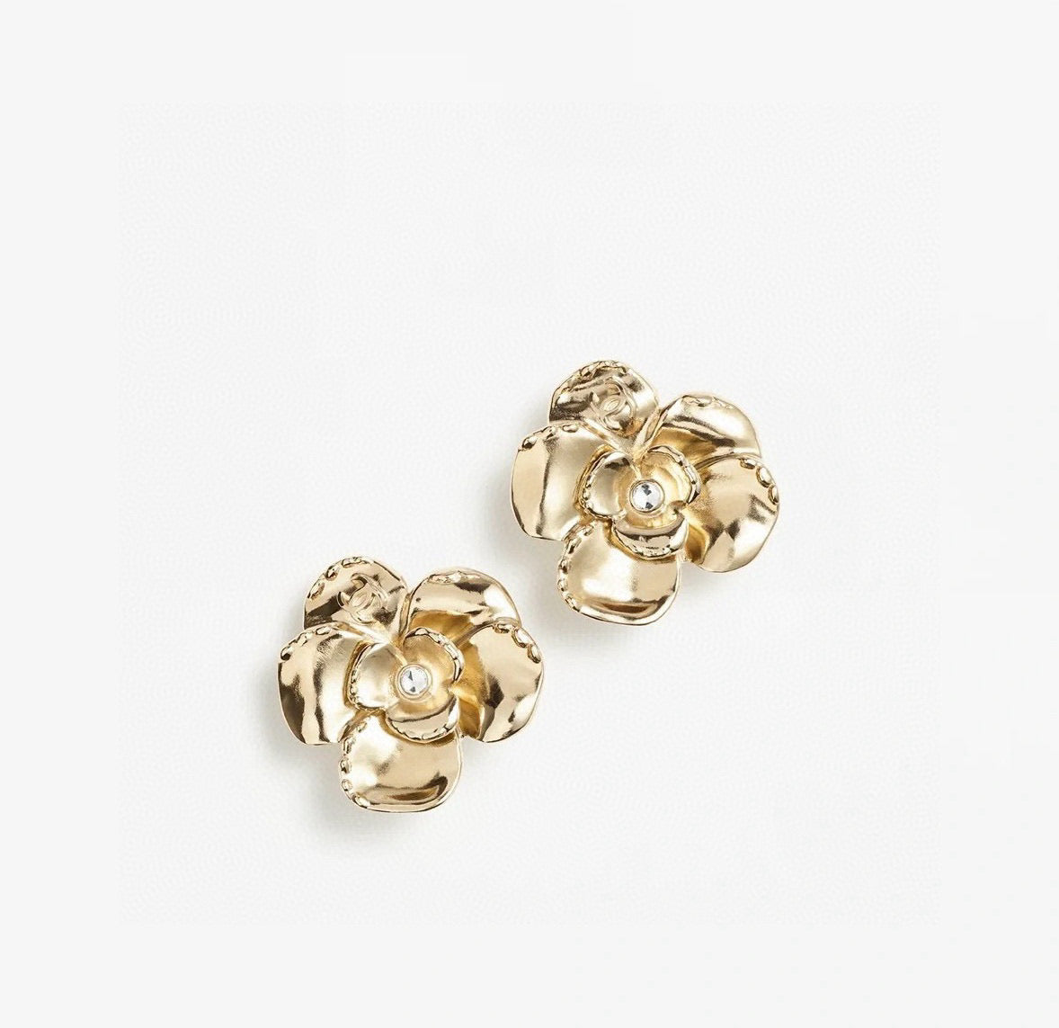 Chanel Interlocking C Camellia Resin Gold-Tone Stud Earrings - album image 2