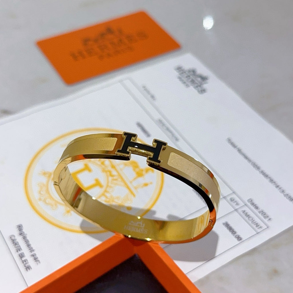 Hermès White Leather Gold-Tone H Bracelet - album image 2