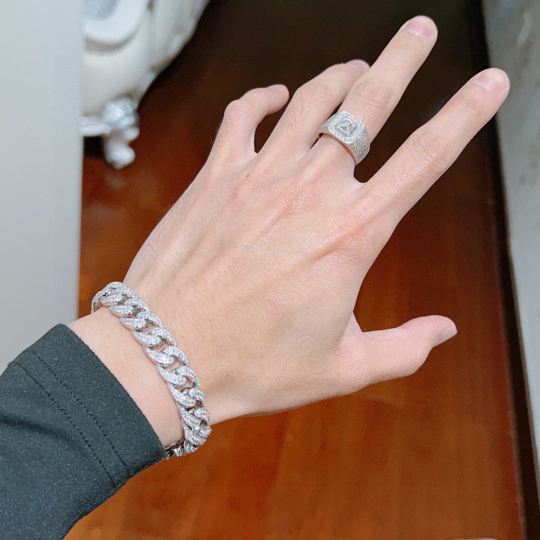 Gucci Crystal Accent Bracelet - album image 8