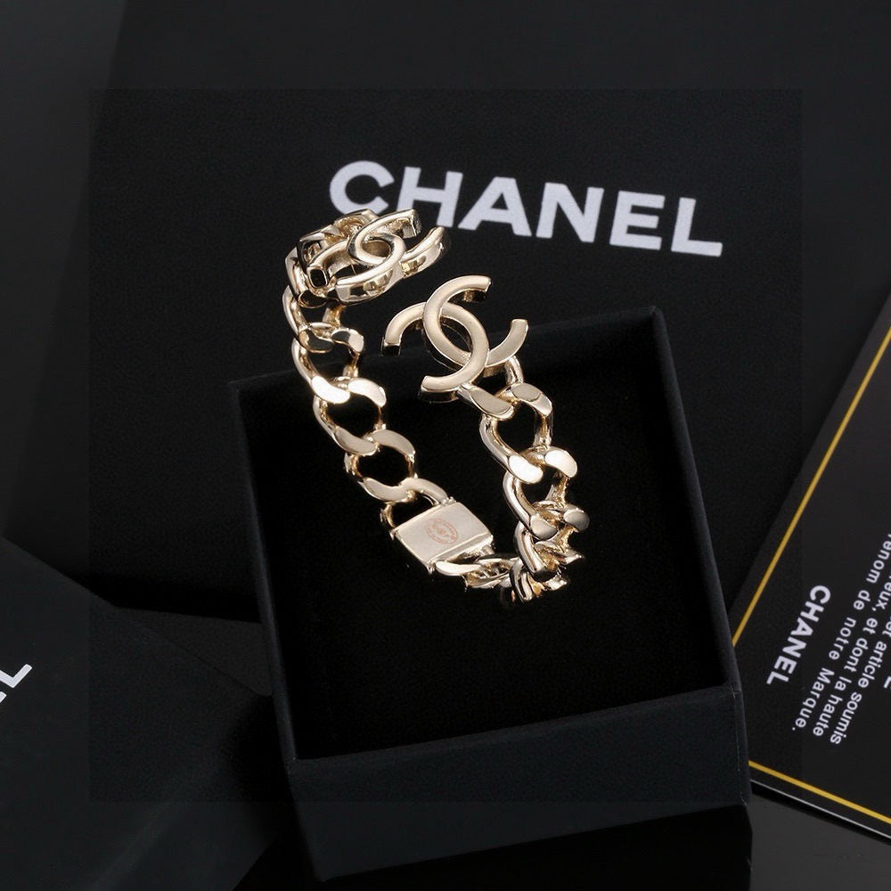 Chanel Gold-Tone Chunky CC Chain Ring - album image 1