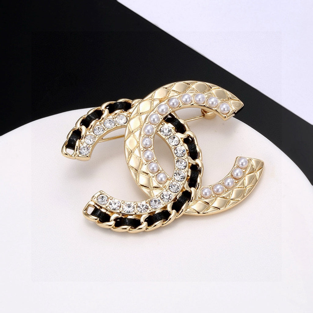 Chanel Antique Gold-Tone Brooch - album image 3