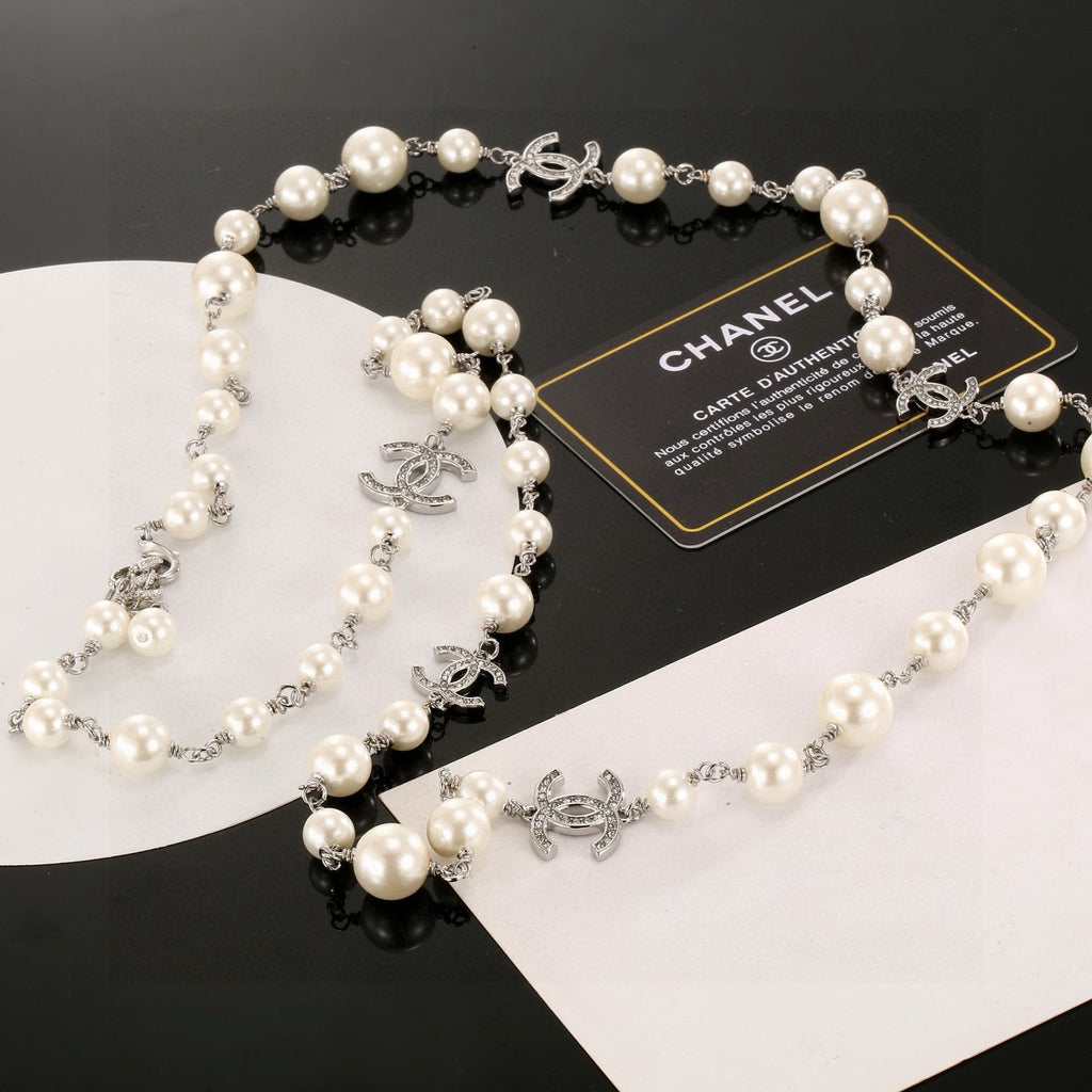 Chanel Pearl Necklace - album image 4