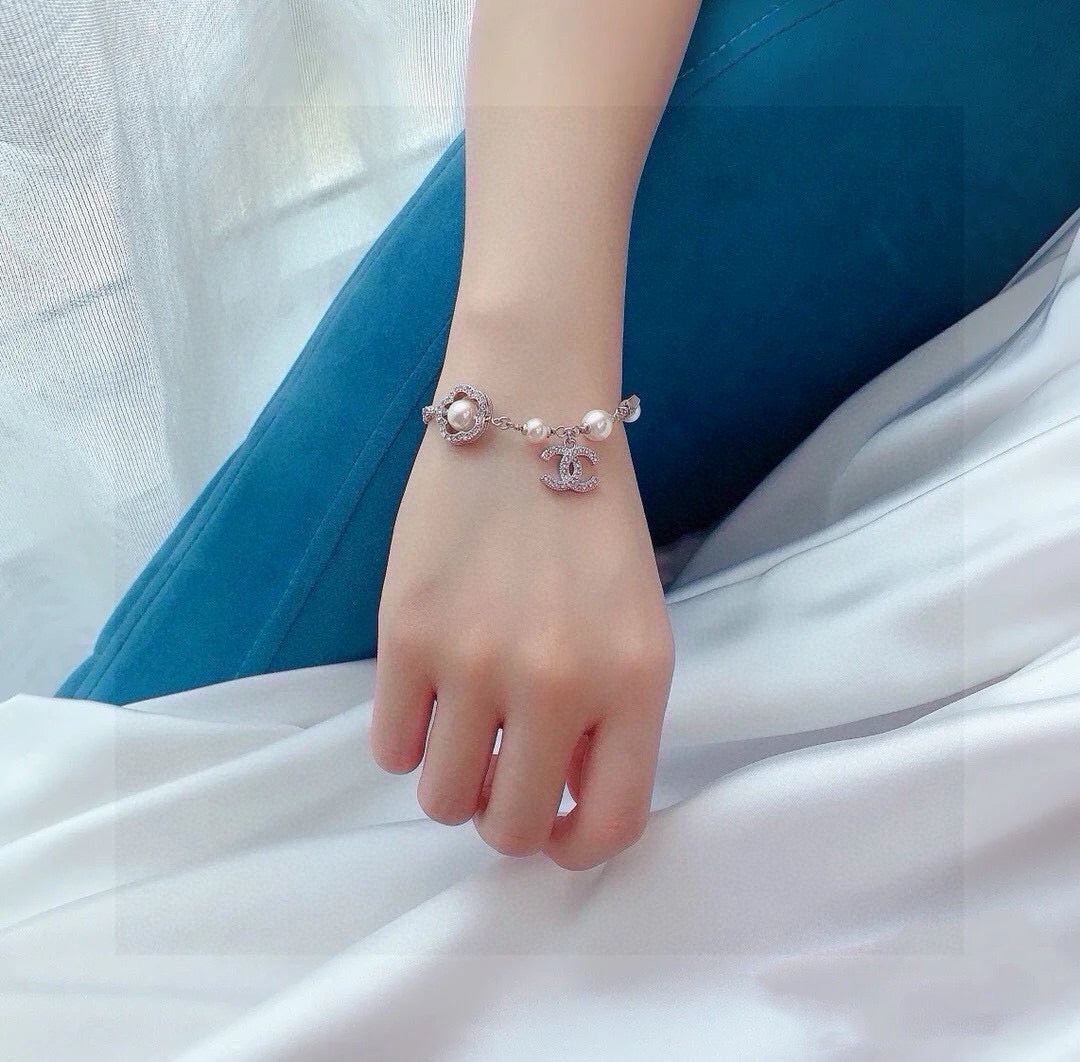 Chanel Camellia Pearl Star Bracelet - album image 3