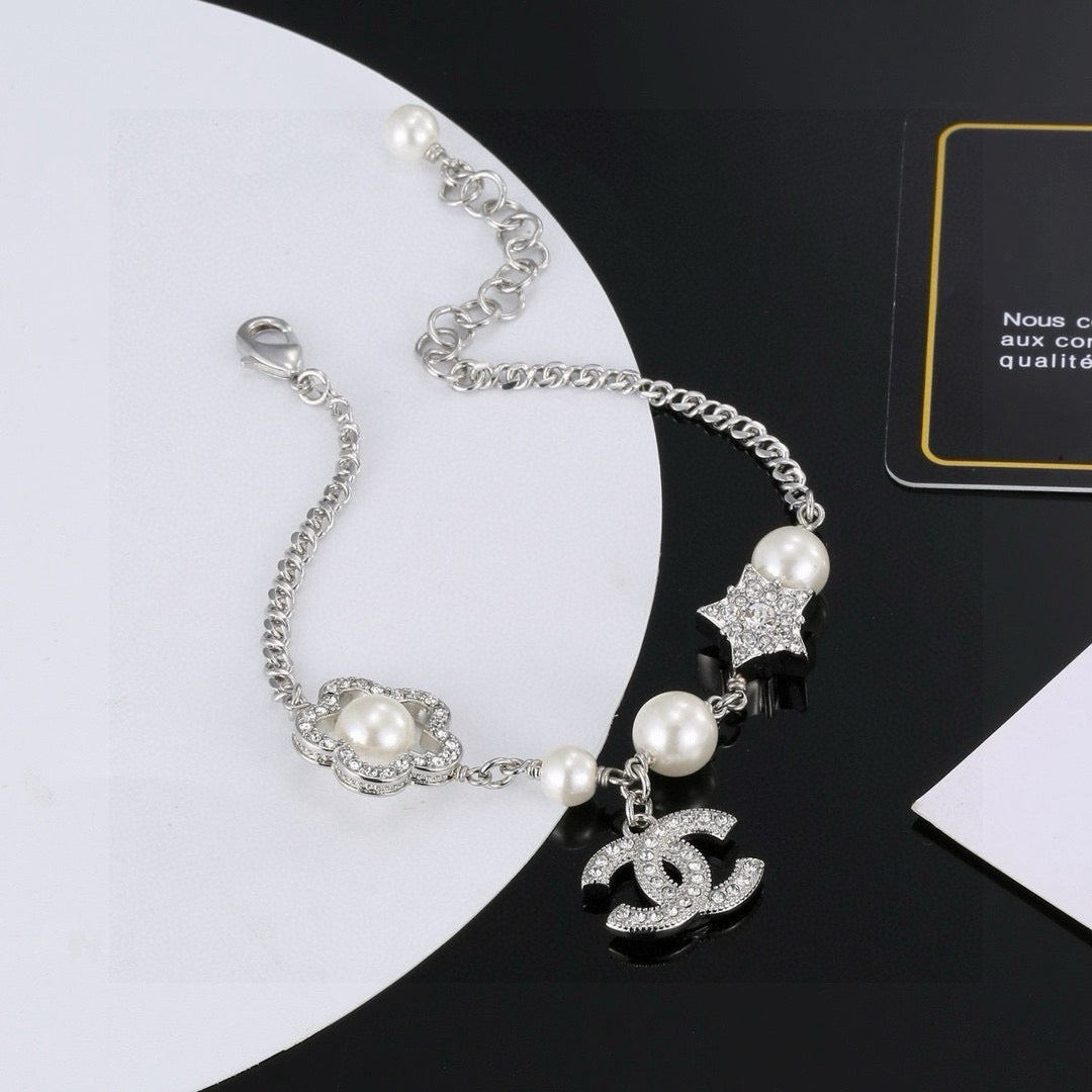 Chanel Camellia Pearl Star Bracelet - album image 5