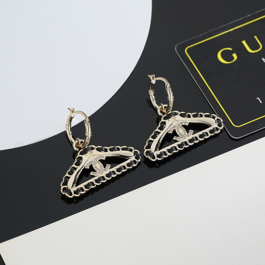 Chanel Gold-Tone Openwork Fan Drop Earrings - album image 4