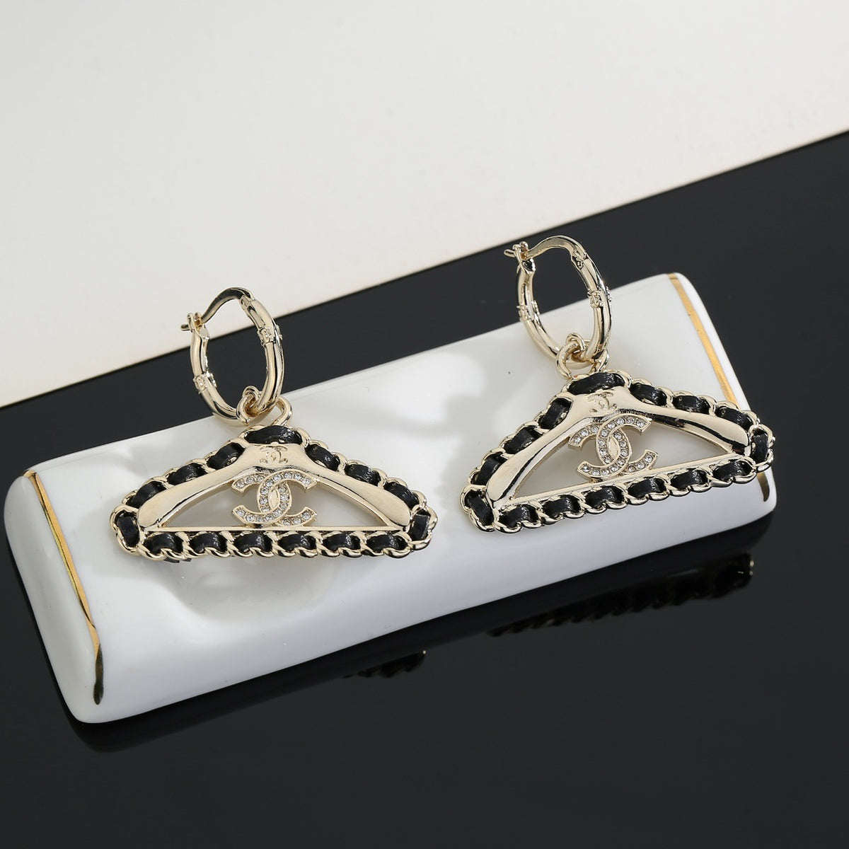 Chanel Gold-Tone Openwork Fan Drop Earrings - album image 2
