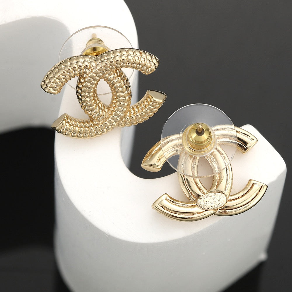 Chanel Gold-Tone Sculptural CC Stud Earrings - album image 4