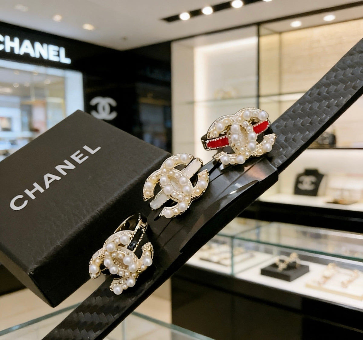 Chanel Pearl Ring - album image 6