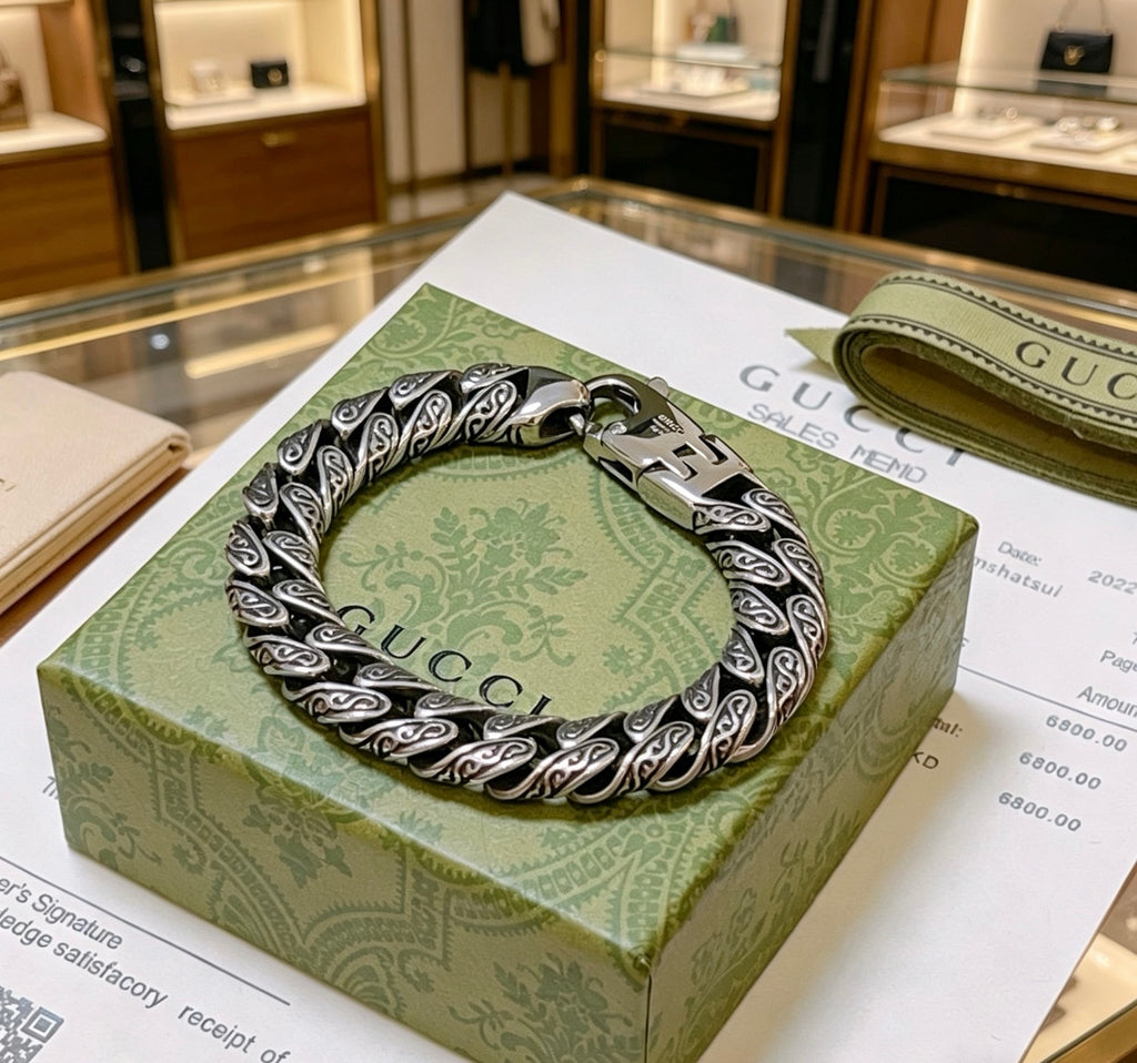 Gucci Silver-Tone Wide Grooved Cuban Link Bracelet - album image 6