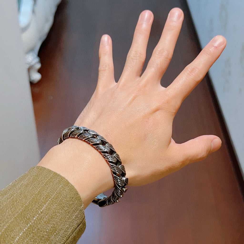 Gucci Silver-Tone Wide Grooved Cuban Link Bracelet - album image 3