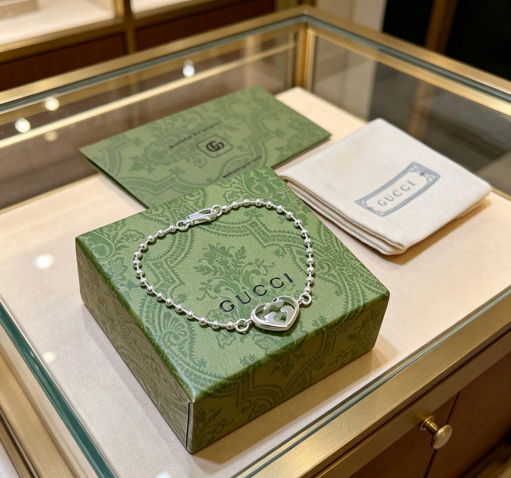 Gucci Silver-Tone Heart Charm Beaded Bracelet - album image 4