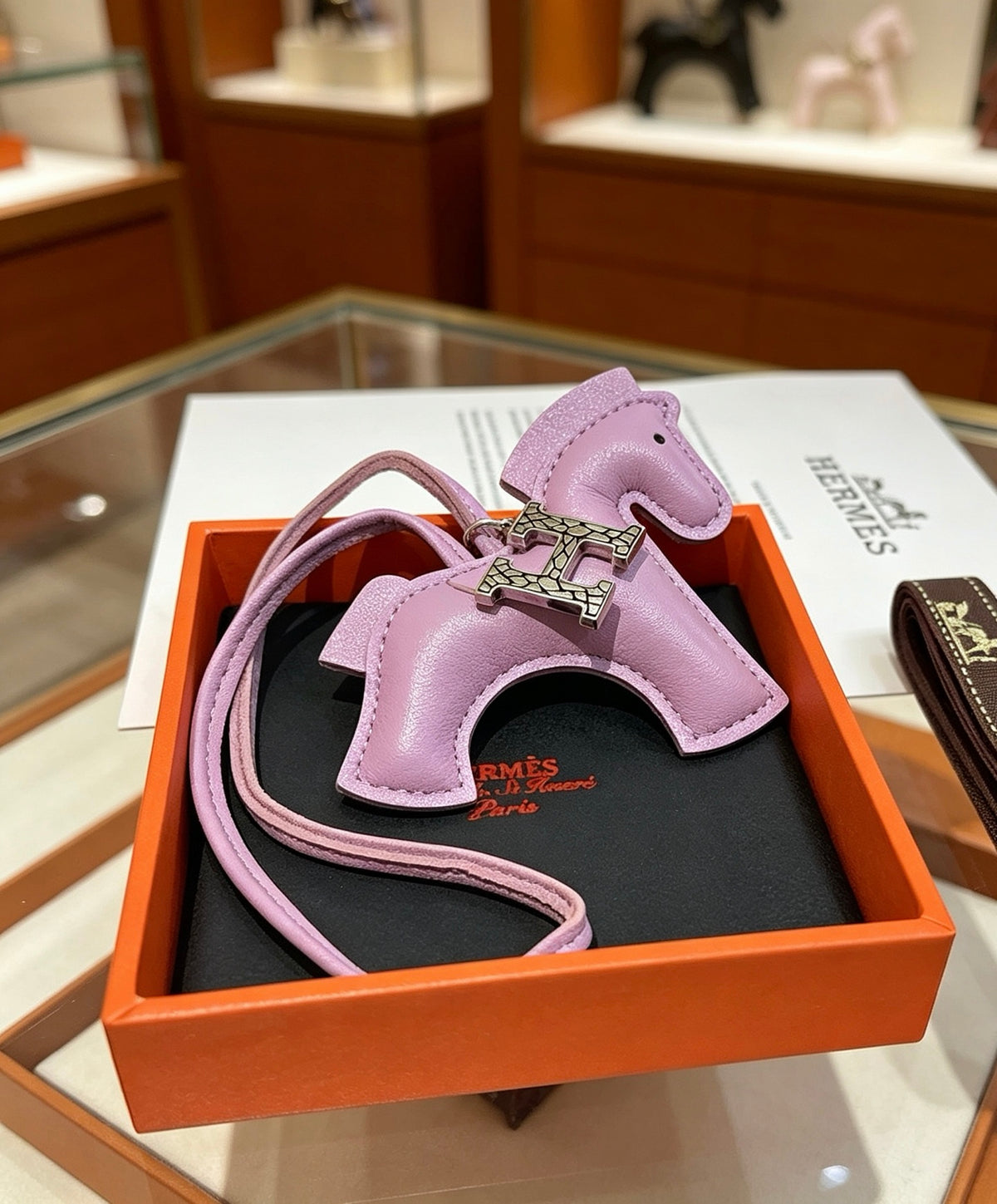 Hermès Lavender Leather Horse Bag Charm - album image 5