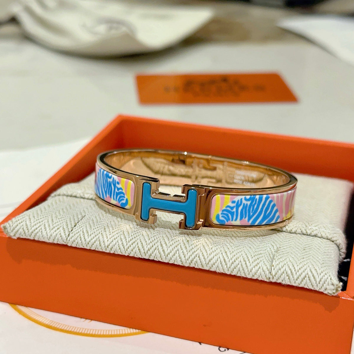 Hermès Gold-Tone Blue Printed H-Clasp Bangle - album image 9