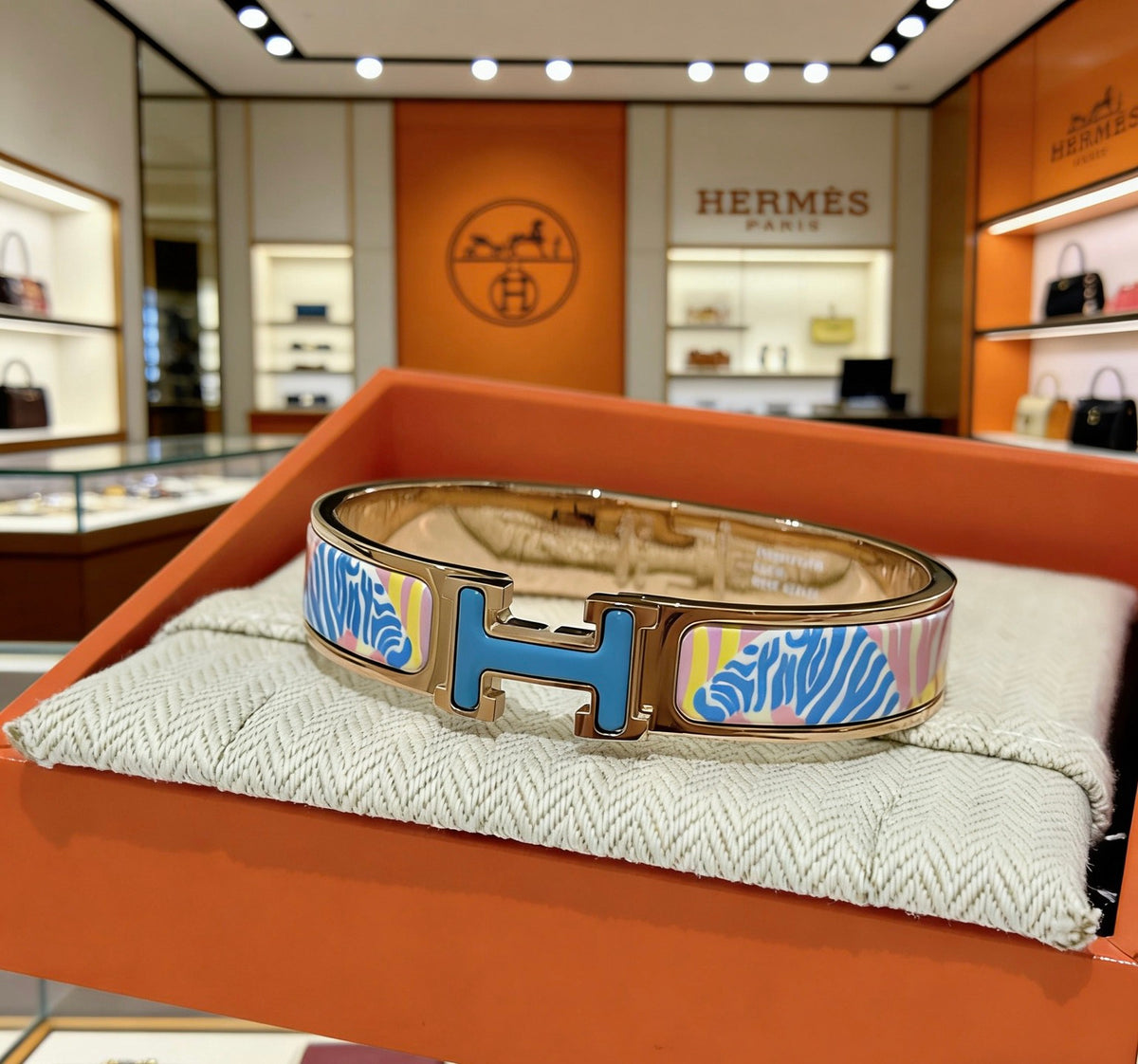 Hermès Gold-Tone Blue Printed H-Clasp Bangle - album image 4