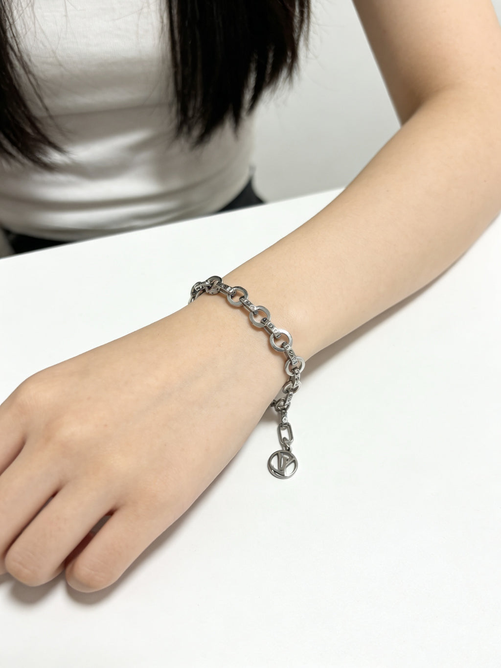 Louis Vuitton Silver-Tone Antiqued Cuban Link Chain Bracelet - album image 6