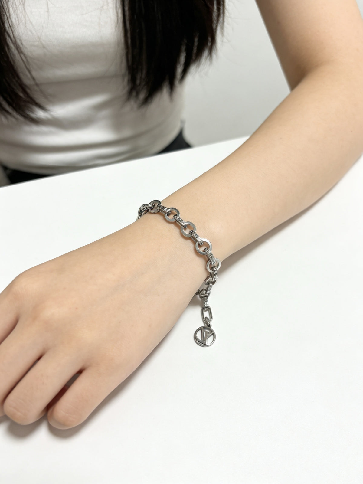 Louis Vuitton Silver-Tone Antiqued Cuban Link Chain Bracelet - album image 6