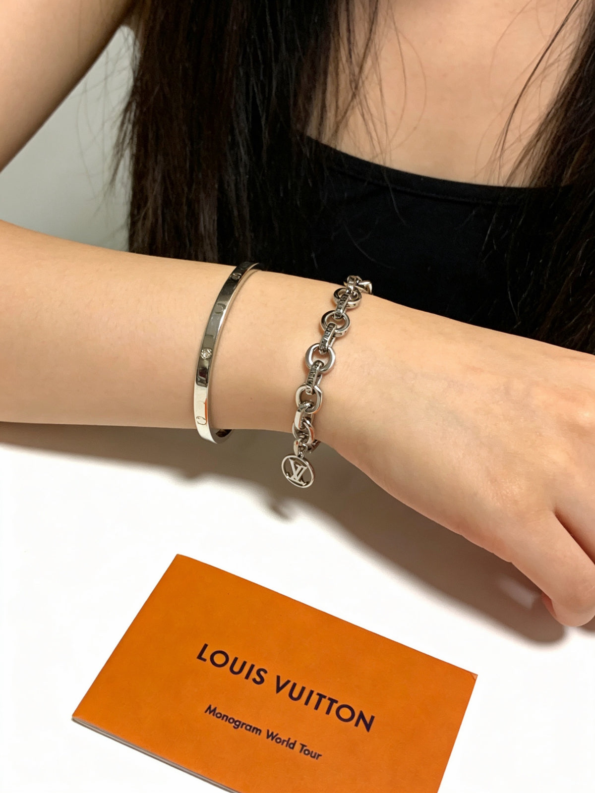 Louis Vuitton Silver-Tone Antiqued Cuban Link Chain Bracelet - album image 5