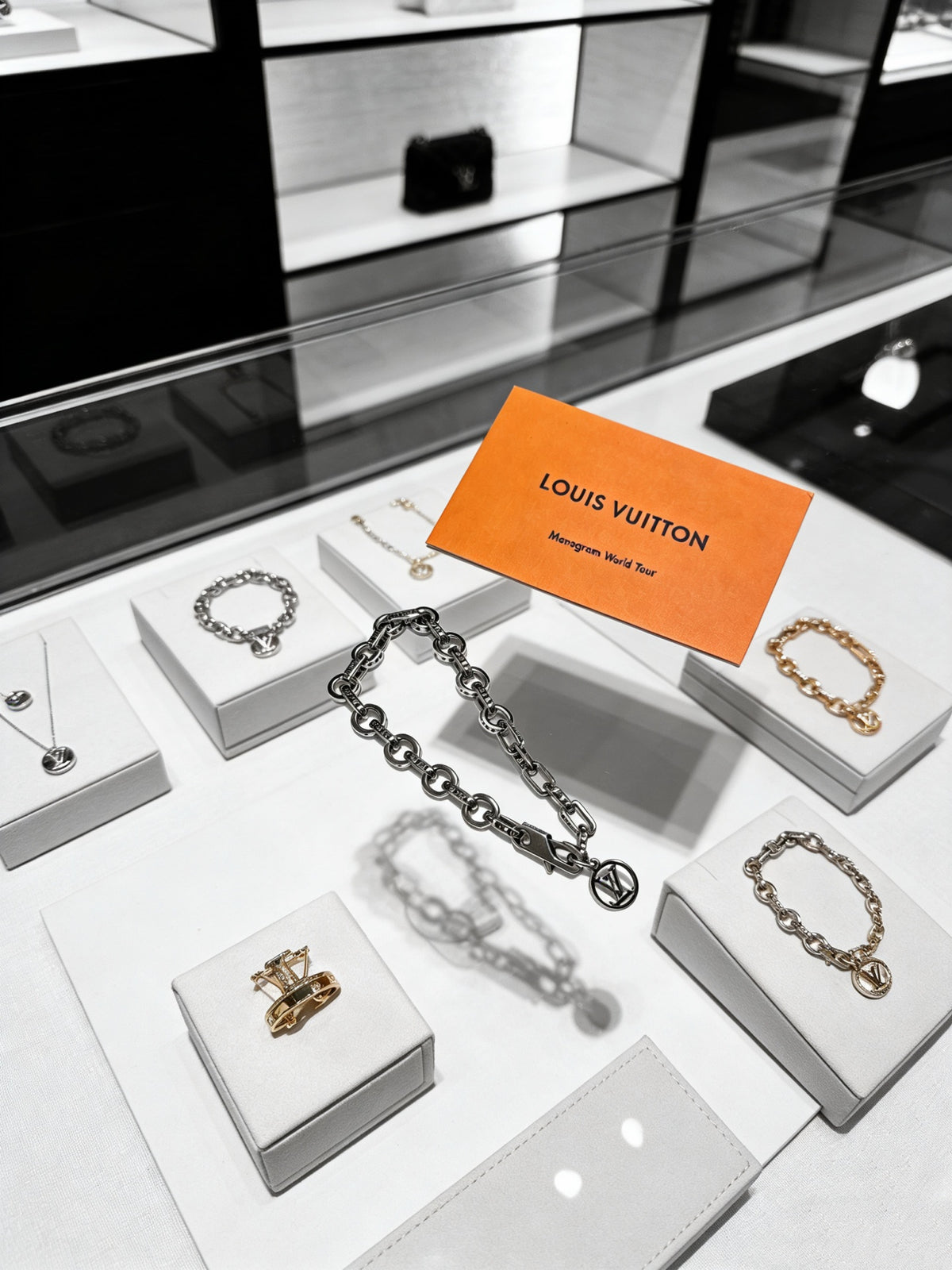 Louis Vuitton Silver-Tone Antiqued Cuban Link Chain Bracelet - album image 8