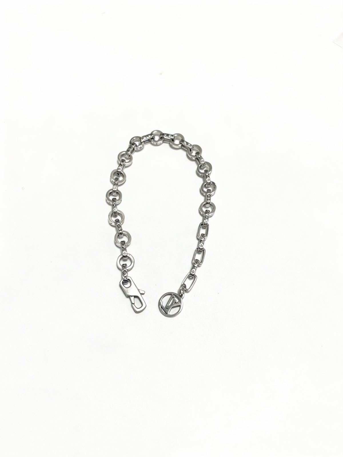 Louis Vuitton Silver-Tone Antiqued Cuban Link Chain Bracelet - album image 4