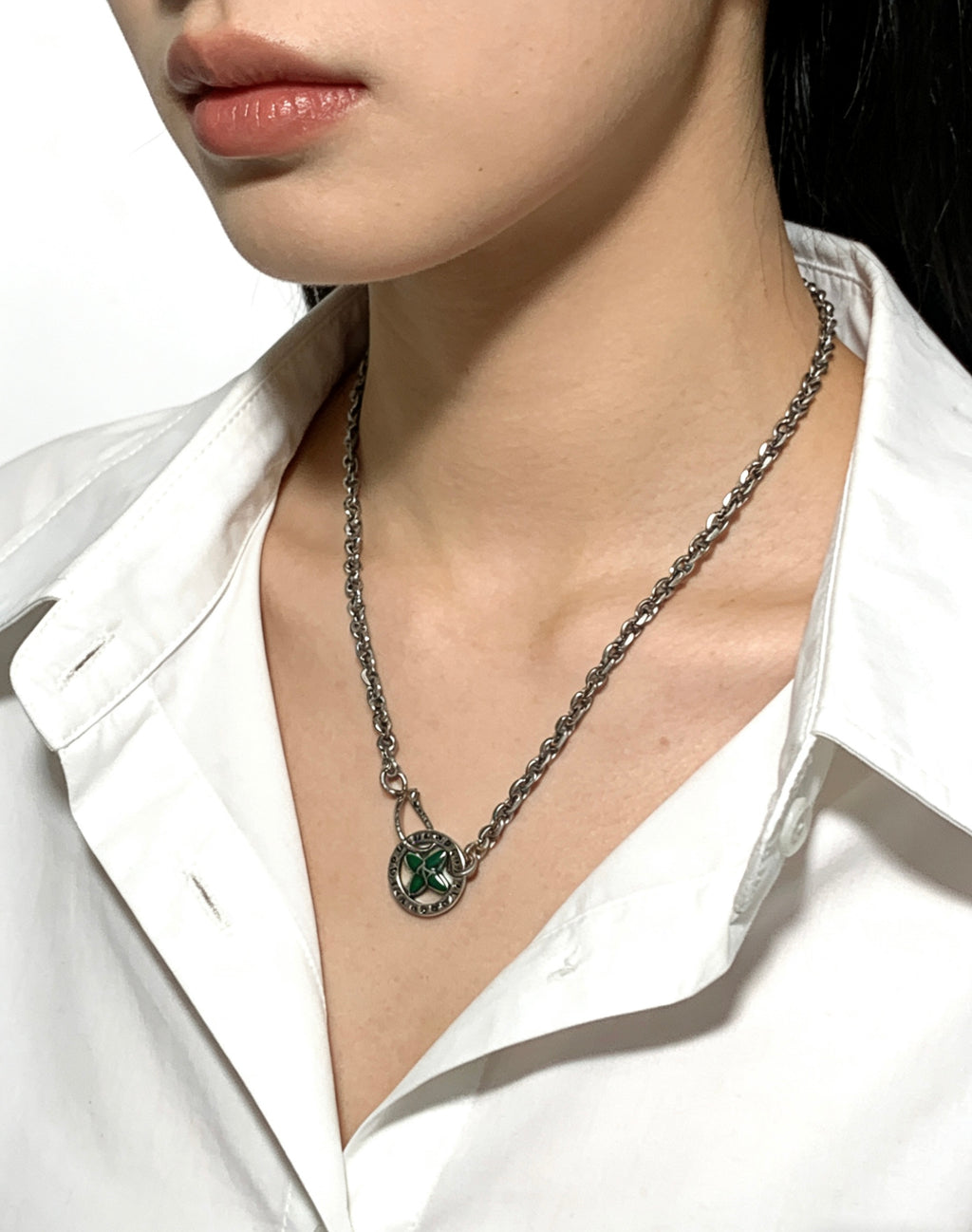 Louis Vuitton Silver-Tone Antiqued Chain Necklace - album image 6