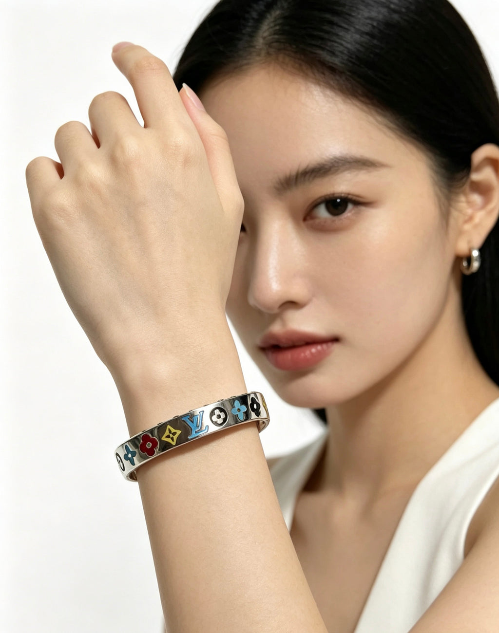 Louis Vuitton Silver-Tone Open Antiqued Chain Bracelet - album image 6