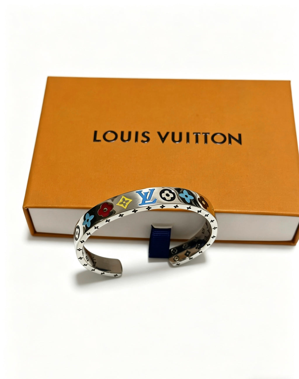 Louis Vuitton Silver-Tone Open Antiqued Chain Bracelet - album image 1