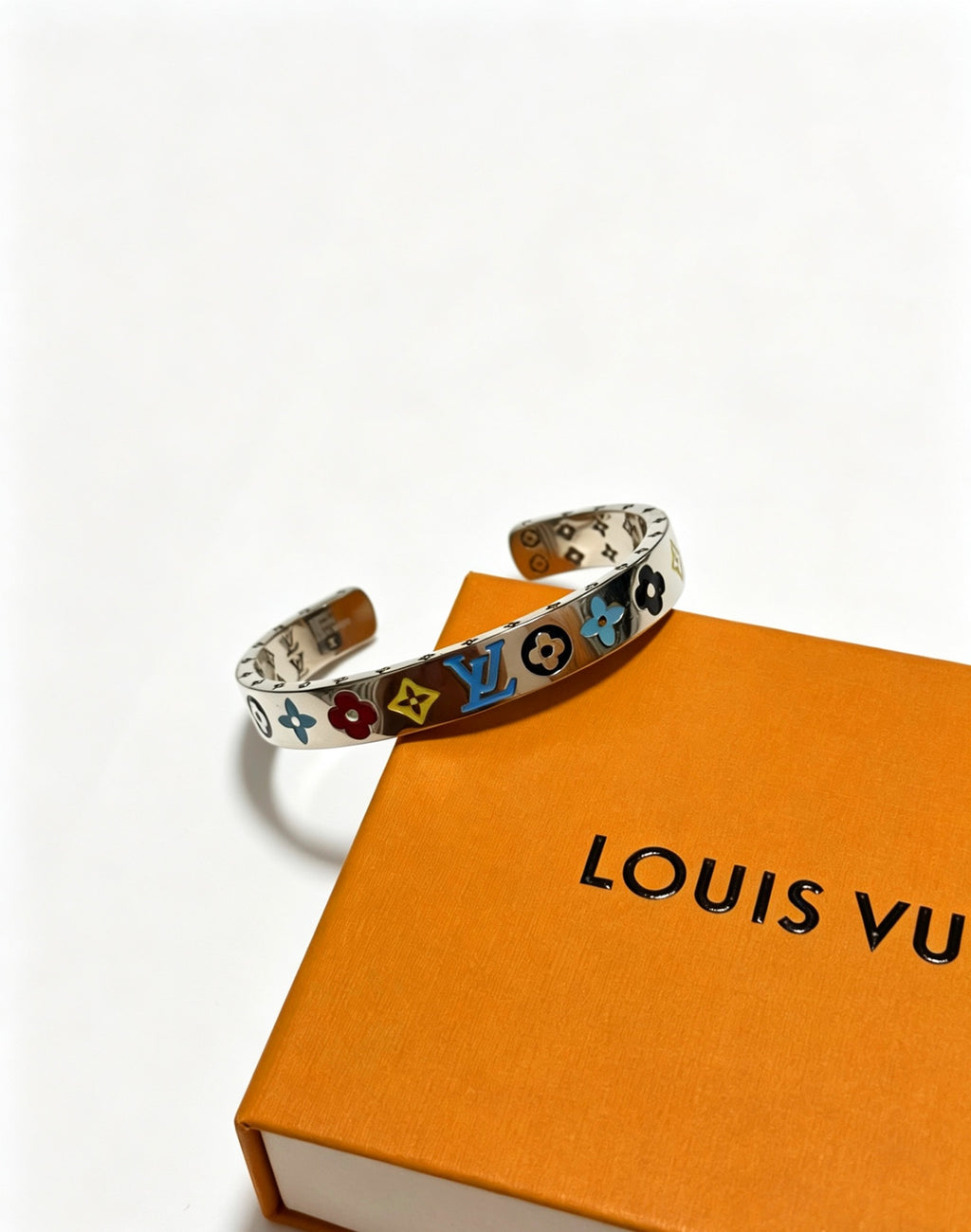Louis Vuitton Silver-Tone Open Antiqued Chain Bracelet - album image 2