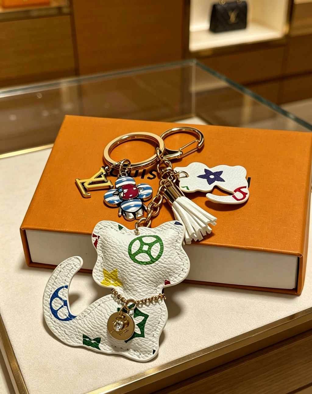 Louis Vuitton White Monogram Bear Keychain - album image 4