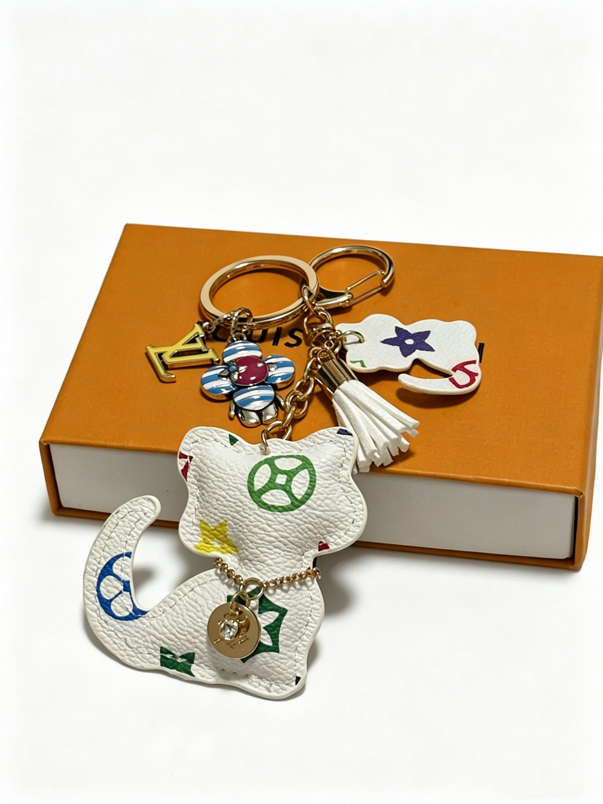 Louis Vuitton White Monogram Bear Keychain - album image 3