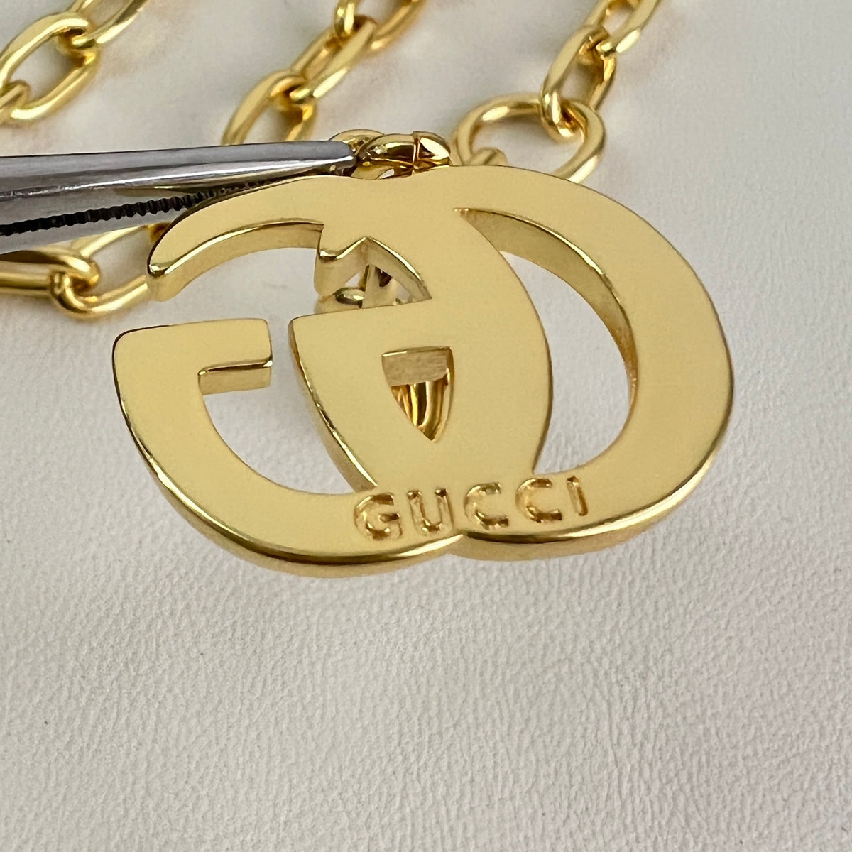 Gucci Gold-Tone Round Medallion Pendant Necklace - album image 6