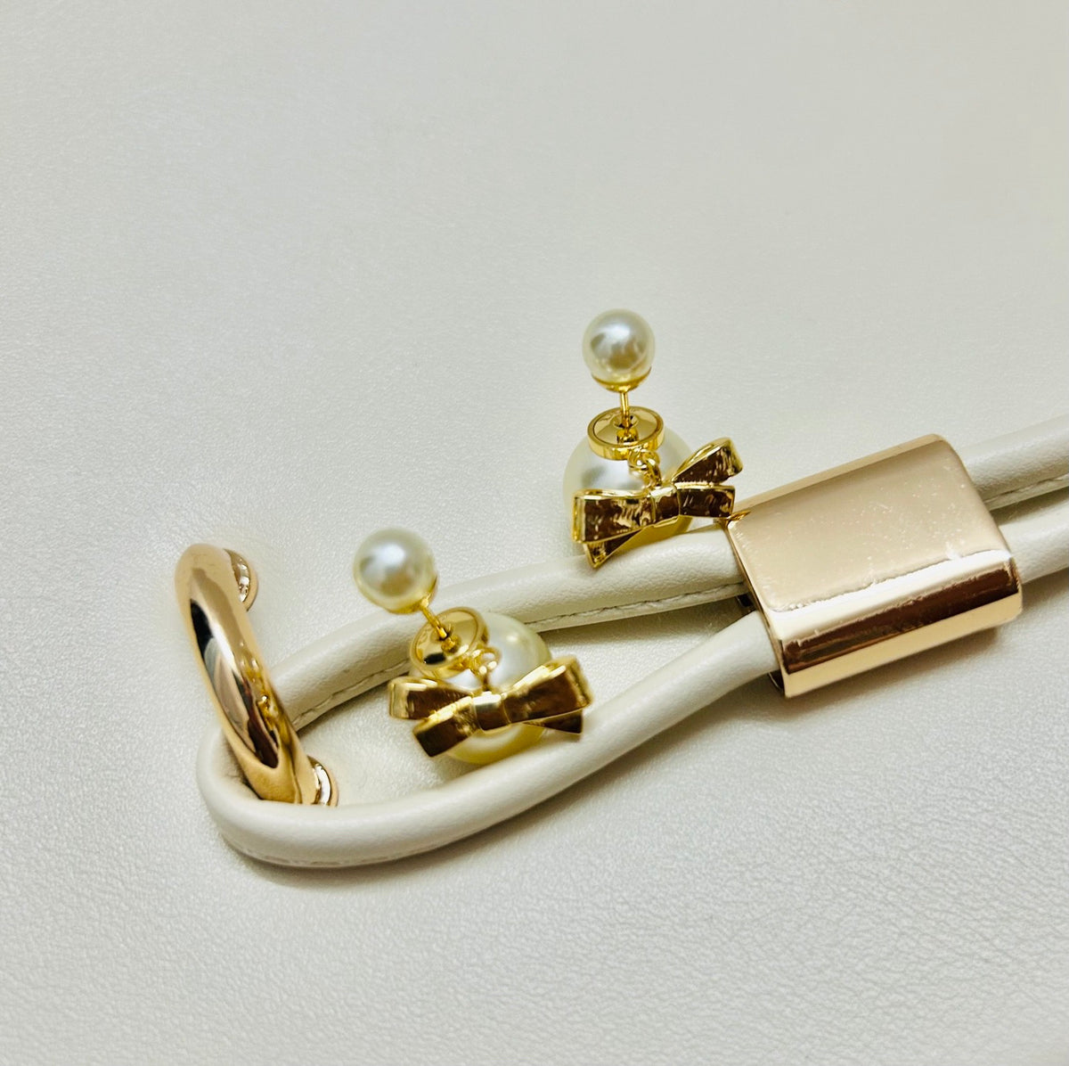 Dior Pearl-Look Bow-Accent Earrings - product image 11