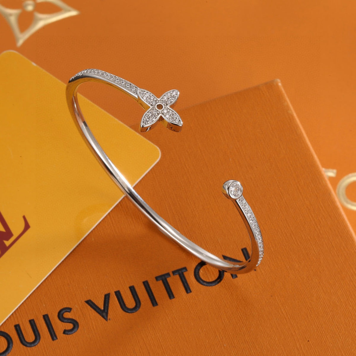 Louis Vuitton Clover Bangle - album image 1