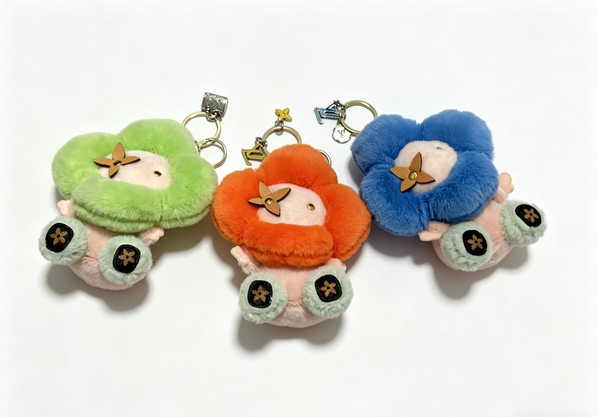 Louis Vuitton Orange Flower Plush Character Bag Charm - album image 7