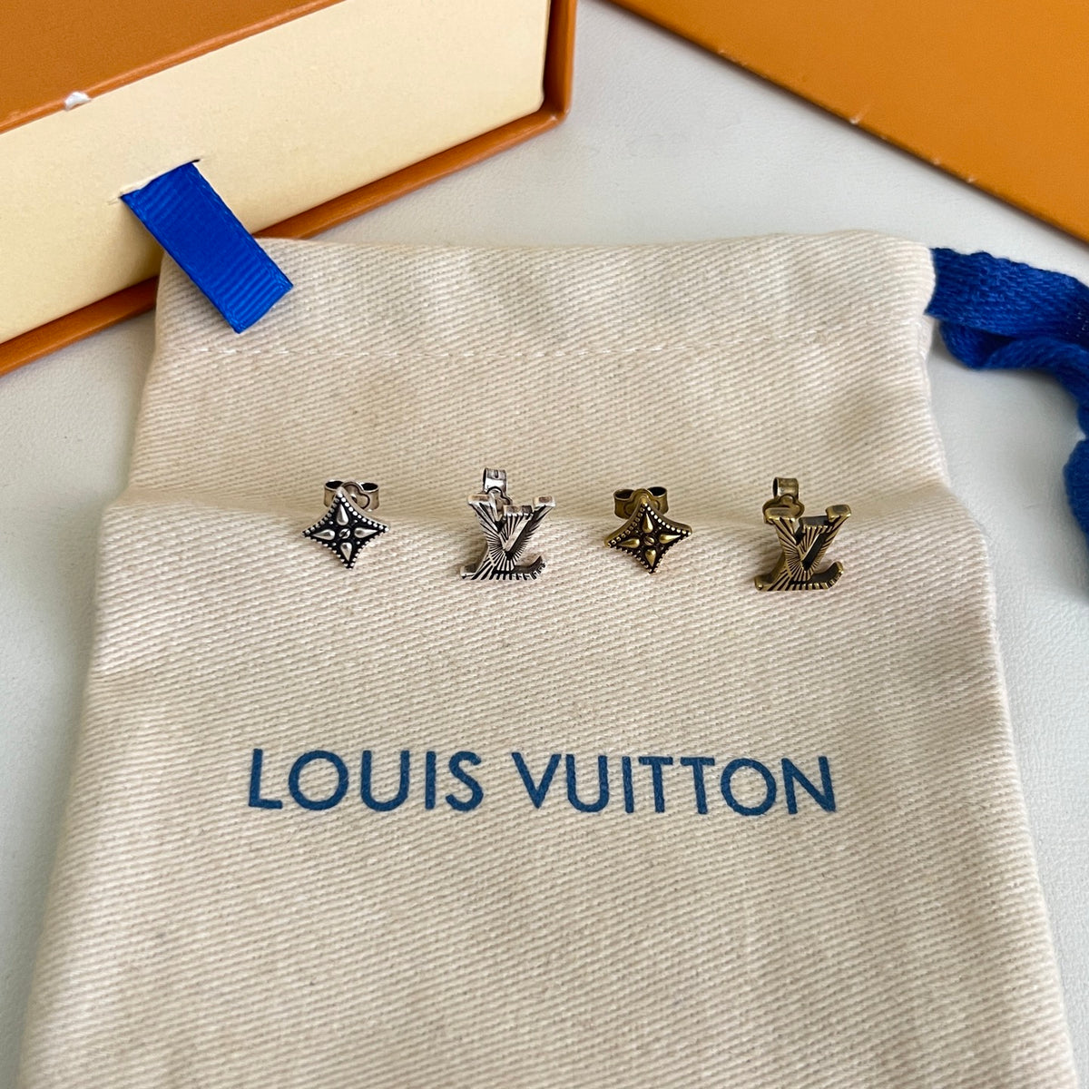 Louis Vuitton Dark Monogram Flower Stud Earrings - album image 2
