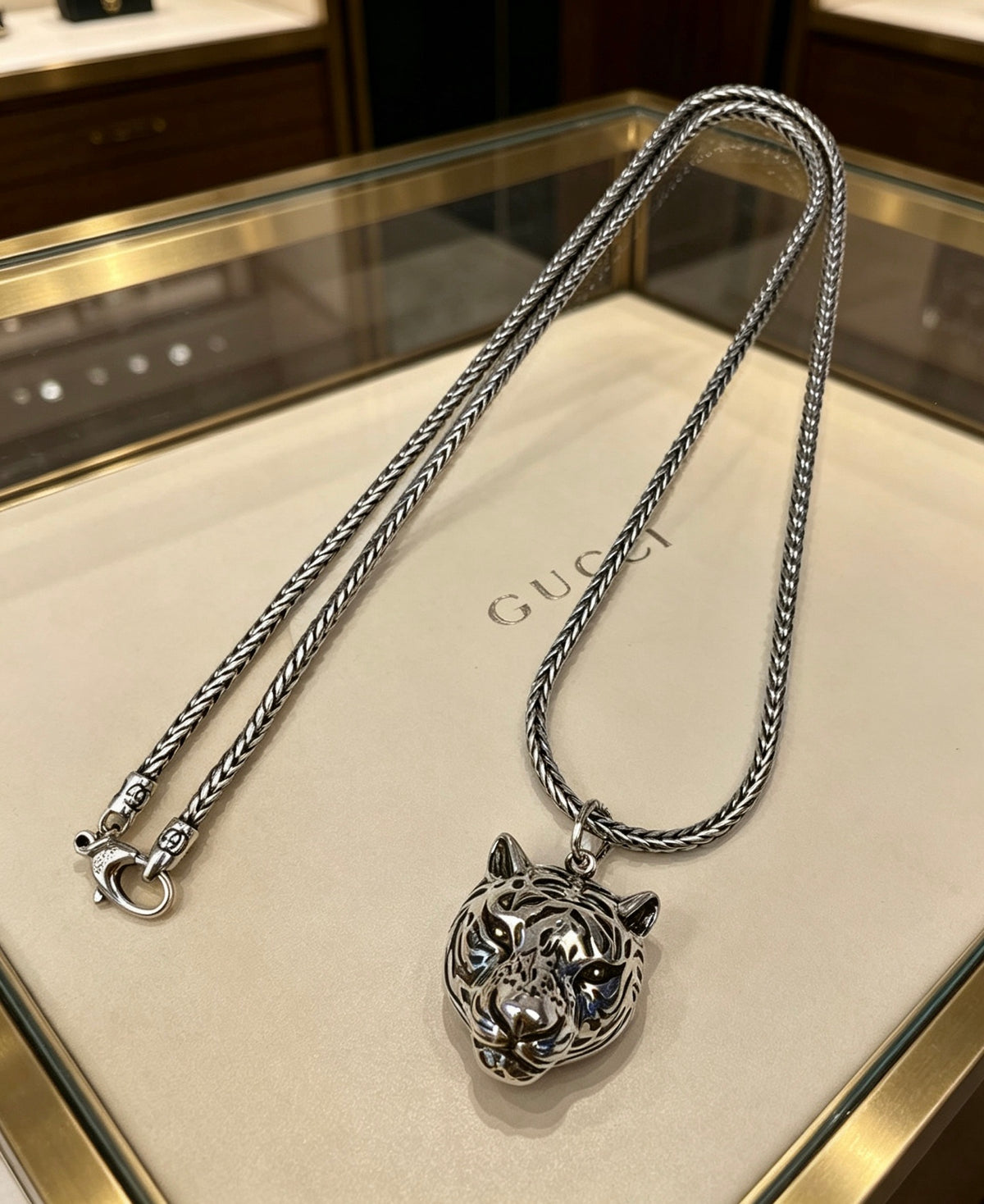Gucci Anger Forest Interlocking G Antique Silver-Tone Silver-Tone Antiqued Chain Necklace - album image 8