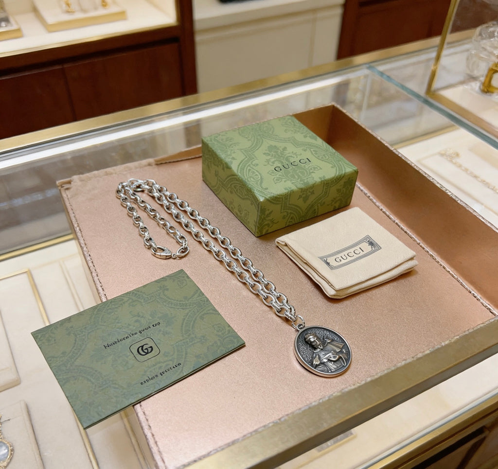 Gucci Anger Forest Interlocking G Antiqued Chain Necklace - album image 8