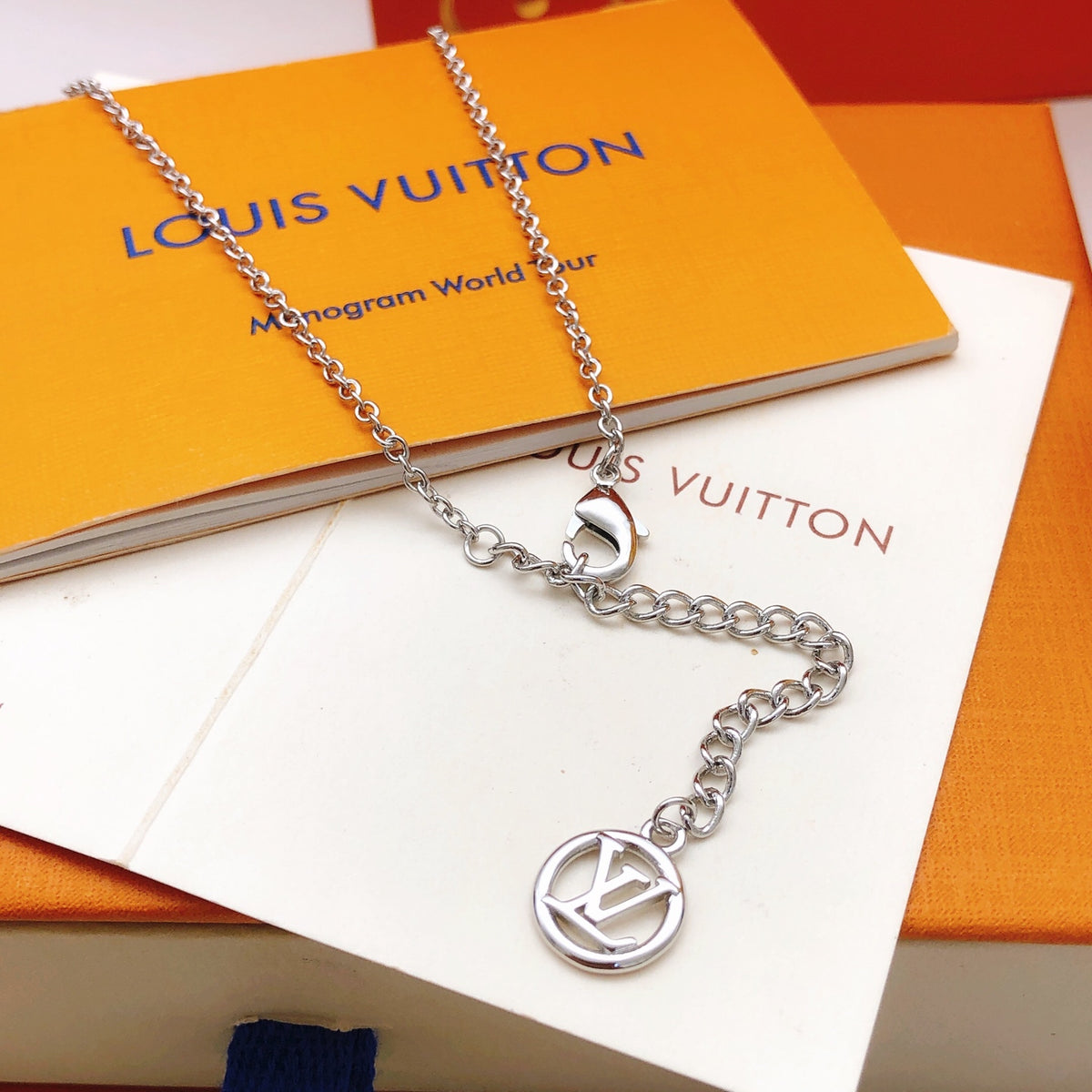 Louis Vuitton Silver-Tone Polished Necklace - album image 5
