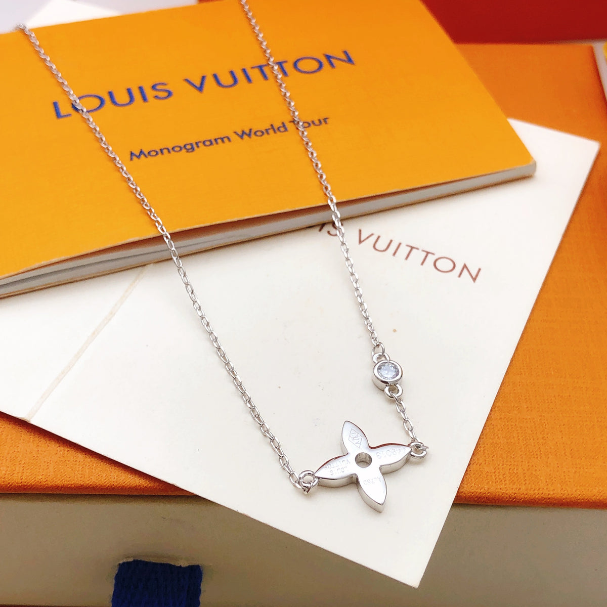 Louis Vuitton Silver-Tone Flower Necklace - album image 3