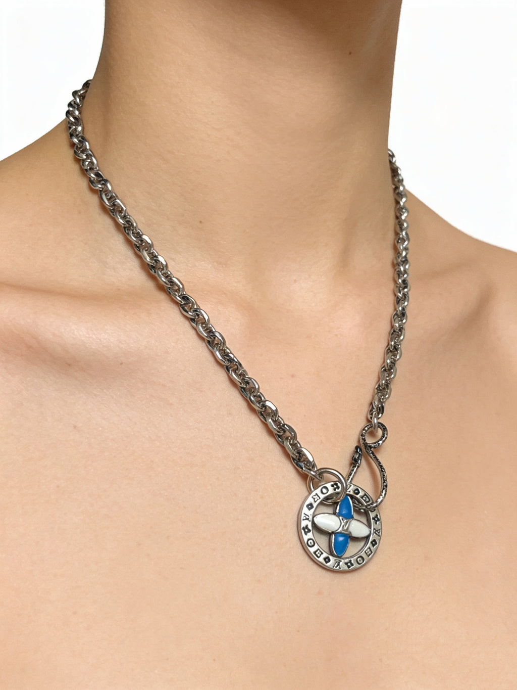 Louis Vuitton Silver-Tone Antiqued Chain Necklace - album image 5