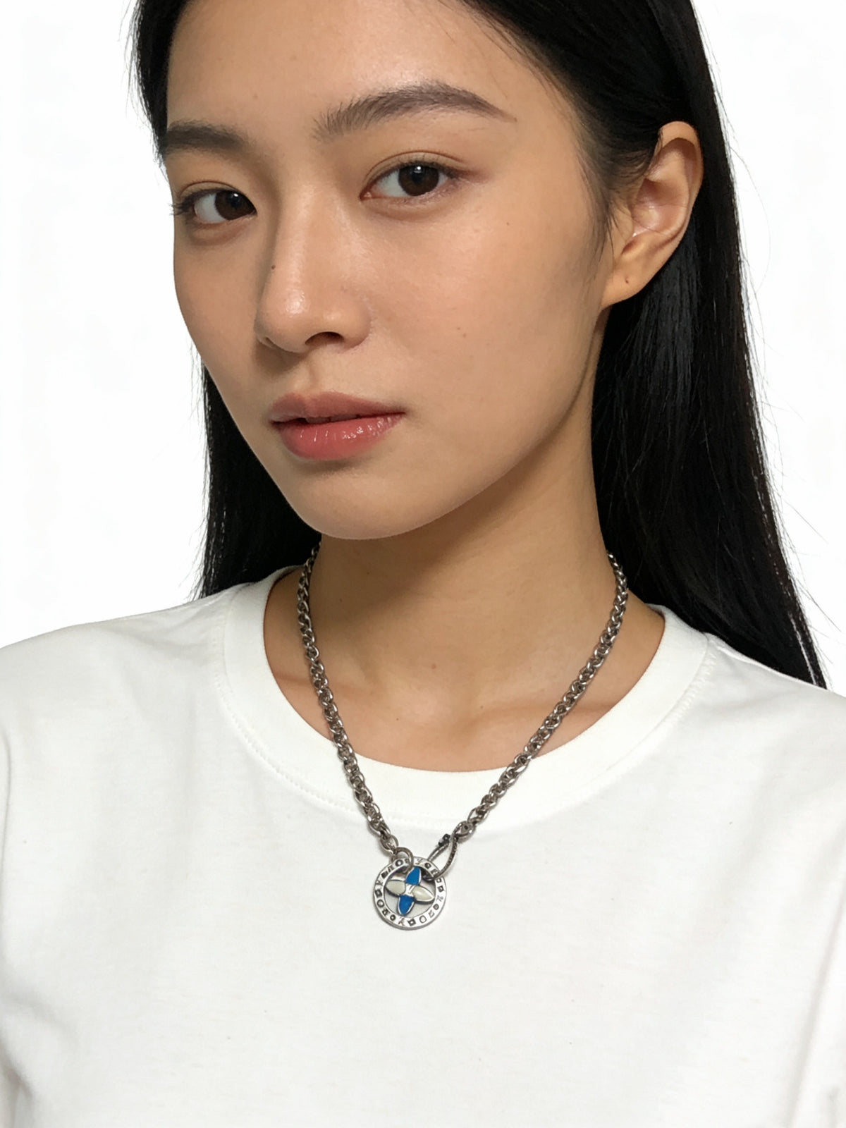 Louis Vuitton Silver-Tone Antiqued Chain Necklace - album image 6