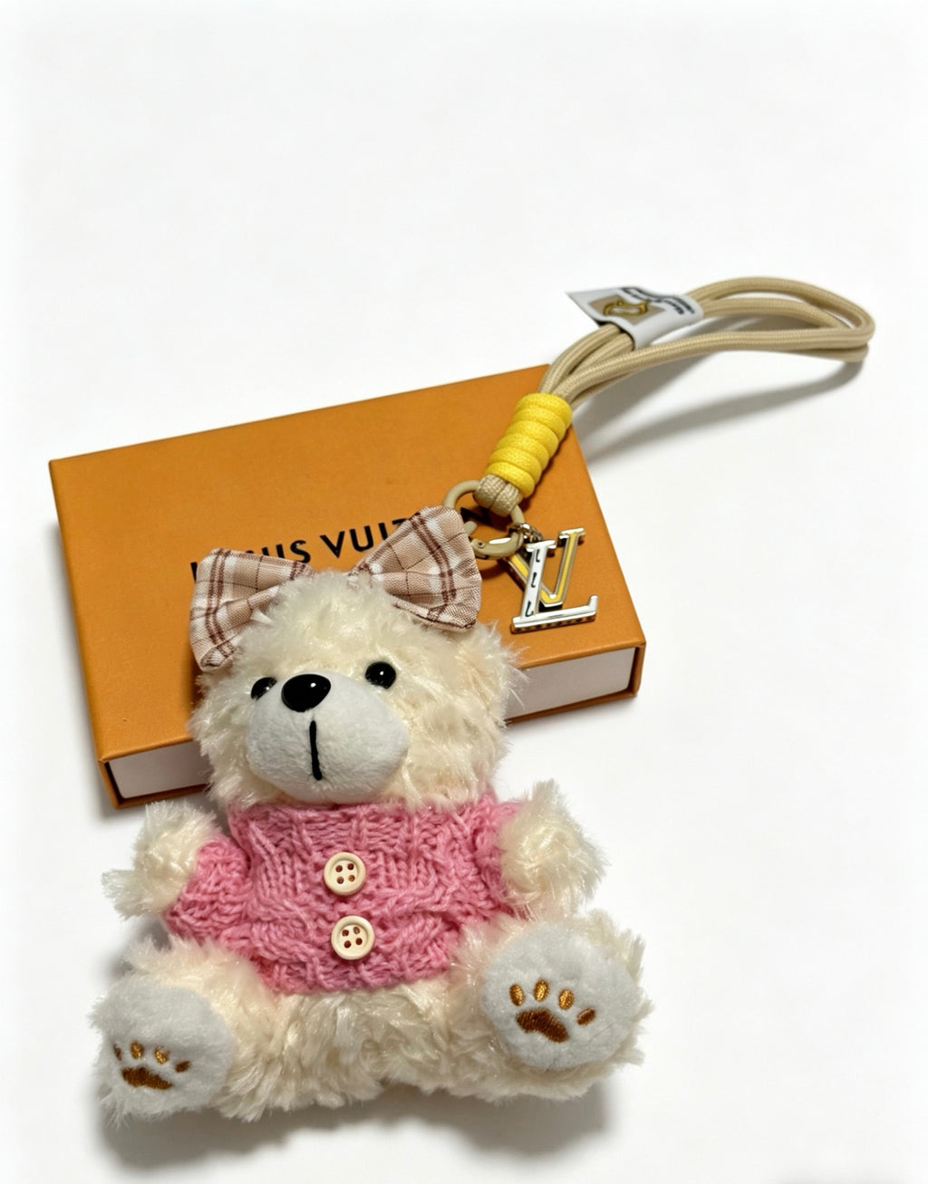 Louis Vuitton White Plush Bear Bag Charm in Pink Outfit - album image 2