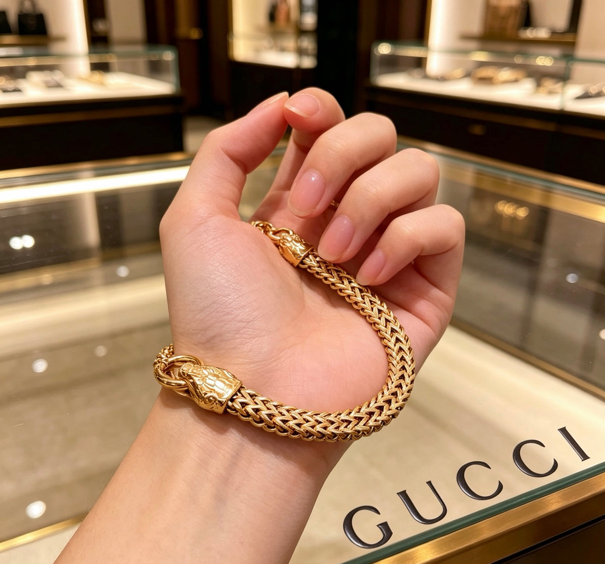Gucci Snake Bracelet - album image 7