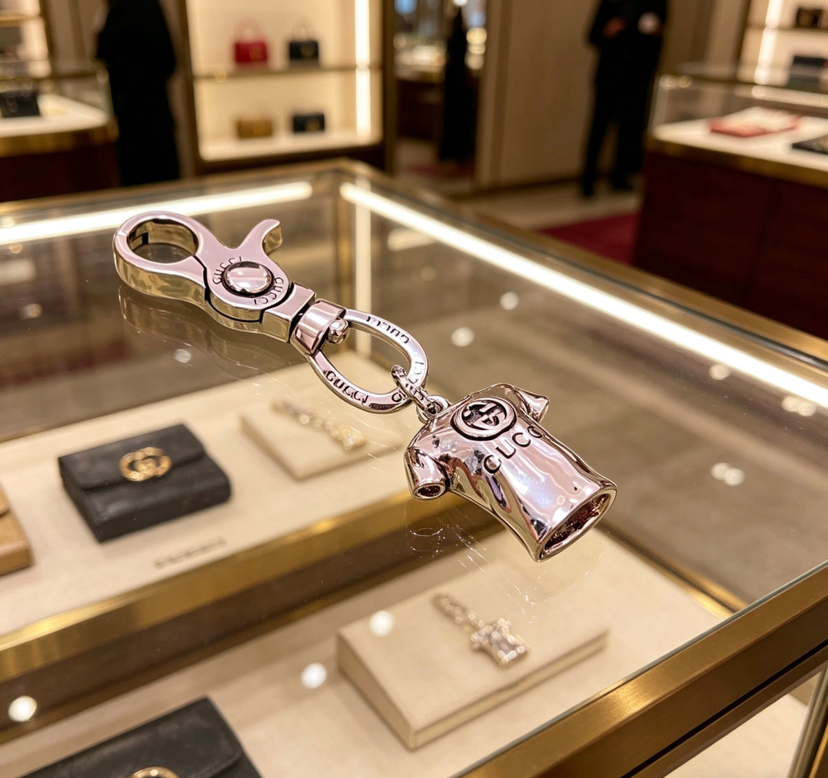 Gucci Anger Forest Interlocking G Key Keychain - album image 4