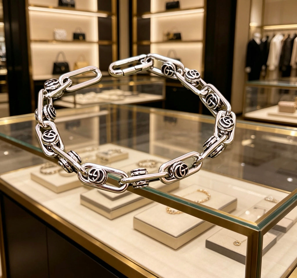 Gucci Silver-Tone Engraved Oval Link Bracelet - album image 8