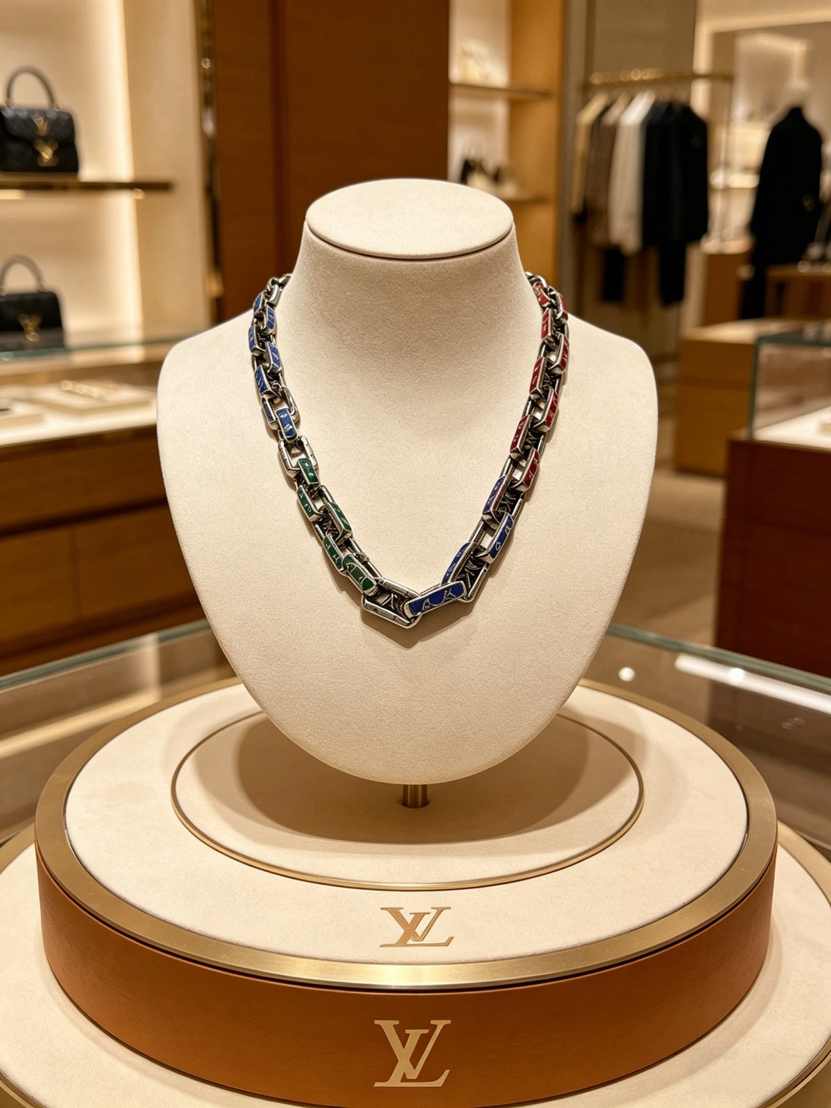 Louis Vuitton Silver-Tone Antiqued Chain Necklace - album image 7