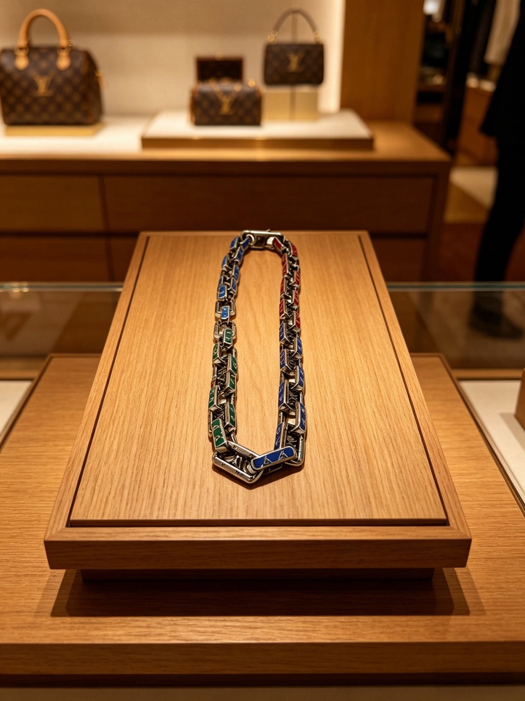 Louis Vuitton Silver-Tone Antiqued Chain Necklace - album image 6