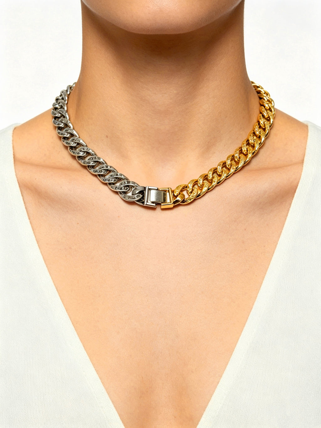 Louis Vuitton Silver-Tone Antiqued Chain Necklace - album image 8