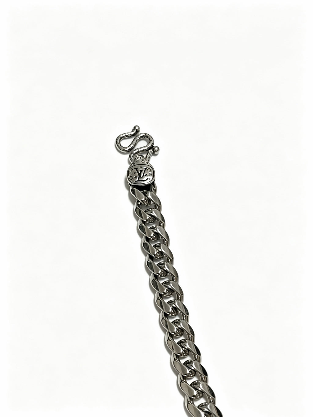 Louis Vuitton Silver-Tone Antiqued Chain Necklace - album image 4