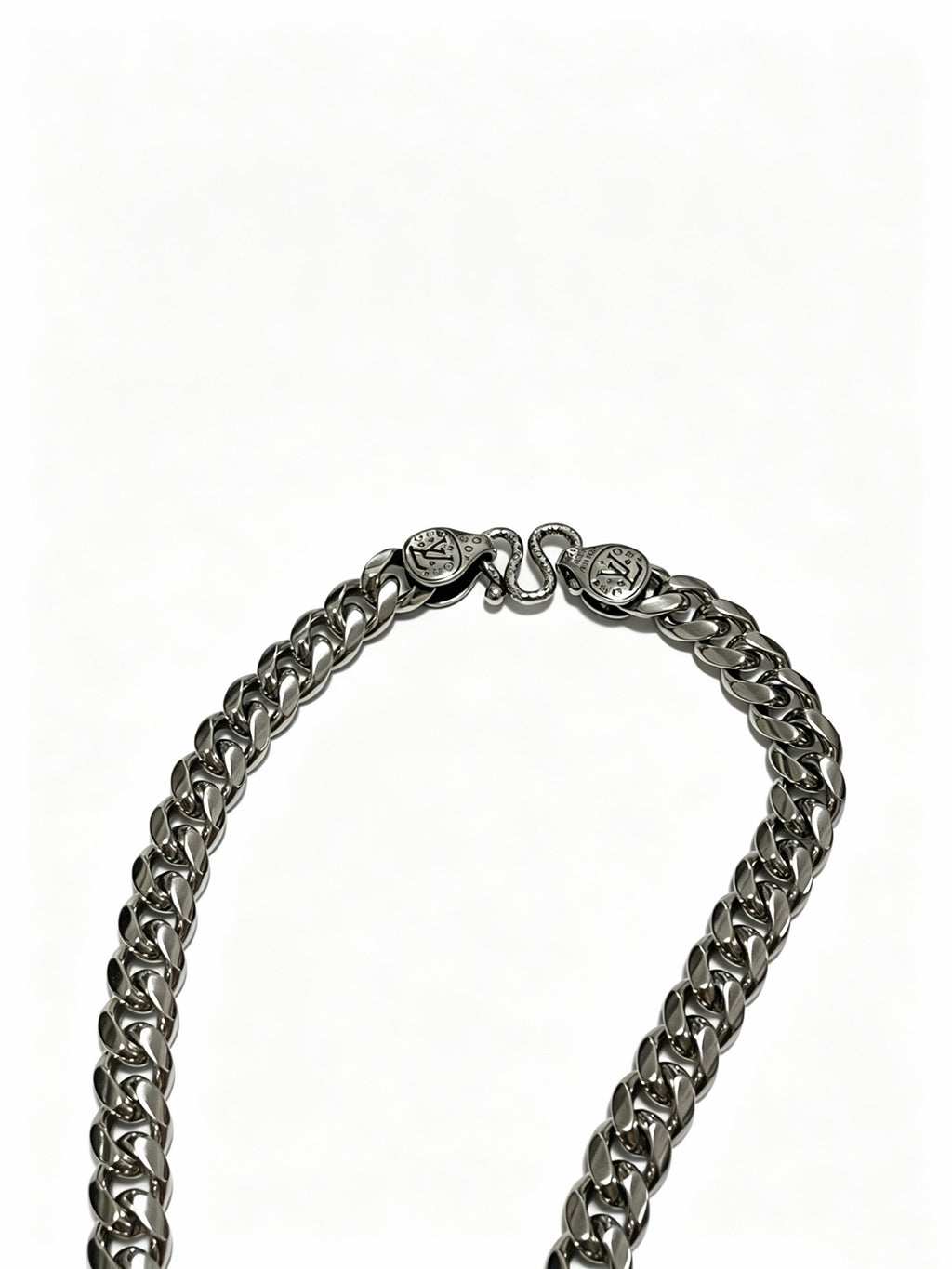 Louis Vuitton Silver-Tone Antiqued Chain Necklace - album image 3