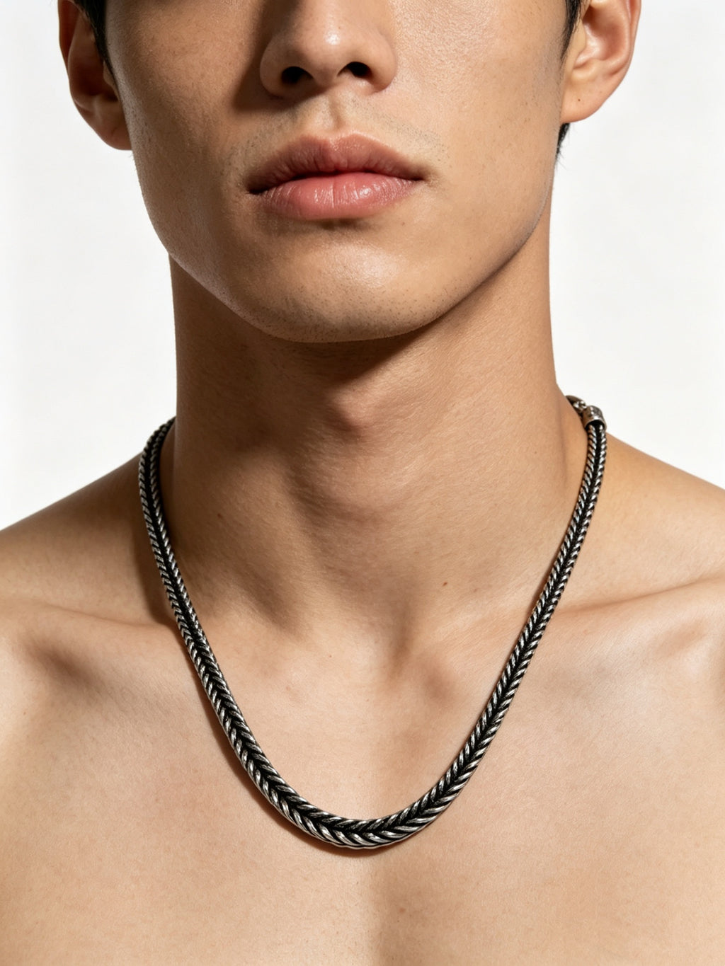 Louis Vuitton Silver-Tone Antiqued Chain Necklace - album image 10